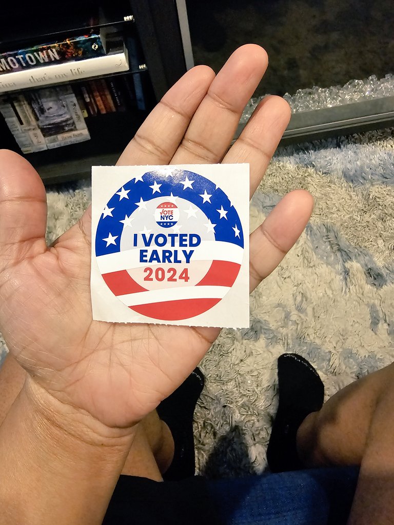 AV8Hoyles's tweet photo. Made my voice heard today, come and join me! #freedom #HarrisWalz2024 #myvoteismyvoice https://t.co/xncPscXcj6