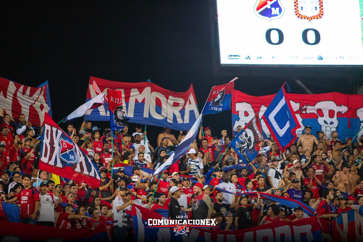 rxn1998oficial's tweet photo. Una noche que no se puede explicar con palabras, nuestro legado: REXIXTIR. 

Rexixtenxia Norte 1998
Comunicaciones https://t.co/QDtn2YrRAy