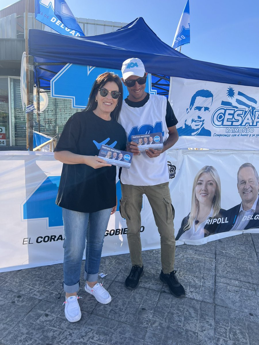 LourdesRapalin's tweet photo. En Montevideo recorremos todos los puntos de Malvin y Buceo , de entrega de listas @AireFresco_404
@AlvaroDelgadoUy Presidemte
@MartinLemaUy Senador !
#Lista404 El Corazón Del Gobierno
#ReelegiUnBuenGobierno https://t.co/F7WHCSeHgw