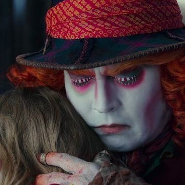 "Le secret, chère Alice, c'est de s'entourer de gens qui vous font sourire le coeur. C'est alors seulement que vous trouverez le pays des merveilles.