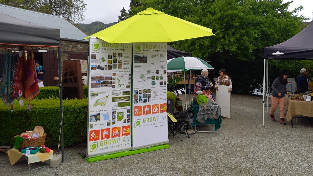 Nigel_Cowburn's tweet photo. I have a stand at the Old Cromwell Market today - and every second sunday through summer. The actual weather is less dire than the forecast, lots of unique goods &amp; foods, and the scenery is amazing. https://t.co/f7htkR5UMl