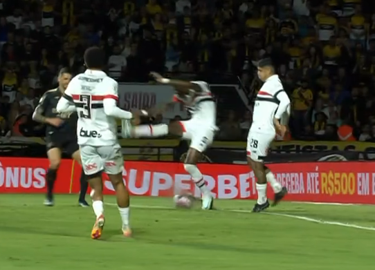 coisas incríveis acontecem aqui