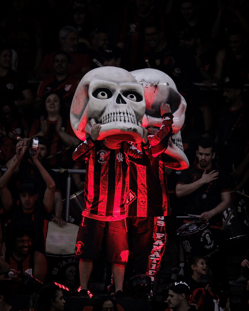 eiguioliveira's tweet image. CALDEIRÃO DO DJABO!!! ☠️🌪️

#PactoRubroNegro #ModoCaldeirao #Athletico