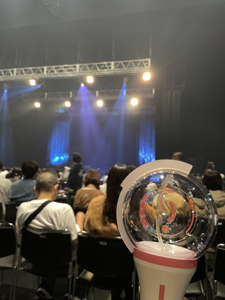 once0521ff's tweet photo. STAYC MOVIE CLUB in Japan

初めてSTAYCに会いに行ってきました🕺
みんな可愛かったけど、特にスミンちゃんがほんとに最高だった。あのニコニコ笑顔がたまらなく愛おしくてもう娘😭
その場の勢いでファンクラブにも入ったし、本腰構えて来年から動き出そう！

 #스테이씨
 #STAYC 
 #ステイシー https://t.co/OxaLWiveSI