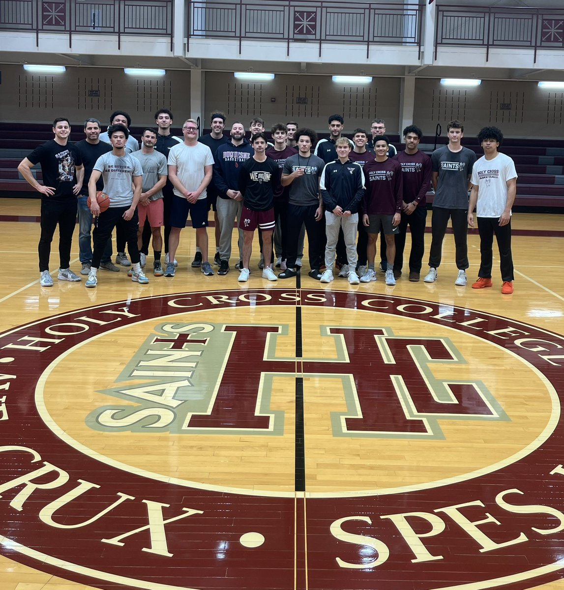 Holy Cross MBB tweet media