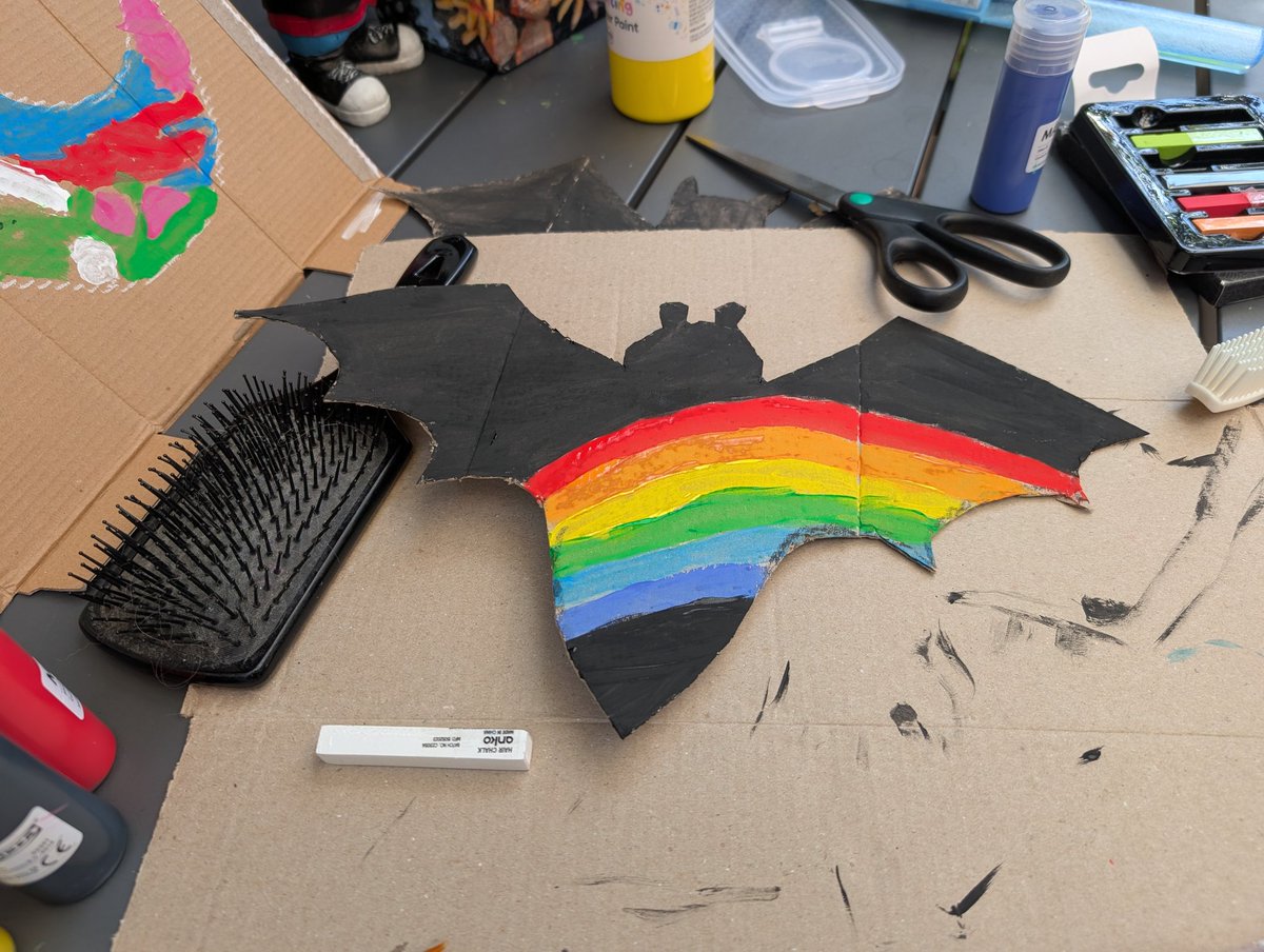🌈🦇