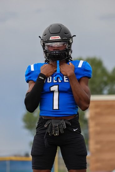 Congrats to this guy, Xay Neto.  Set a new Grandview school record for most receiving TDs in a career.  21!!!  And he isn’t done yet!