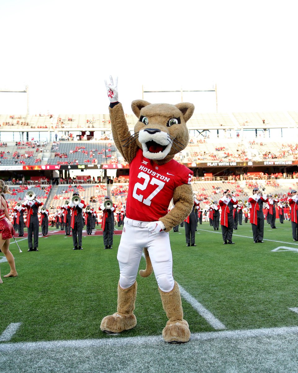 UHCougars's tweet photo. We'll always adore thee, dear old varsity ❤️

@UHouston https://t.co/WGZC1qlLrt