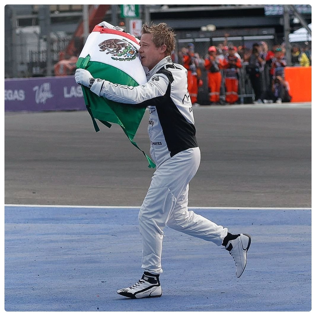 ¡Eso guapo! México te ama! 😍🫶🏻🇲🇽 
#mexicoGP #BradPitt #f1 #MexicoCityGP #Mexico