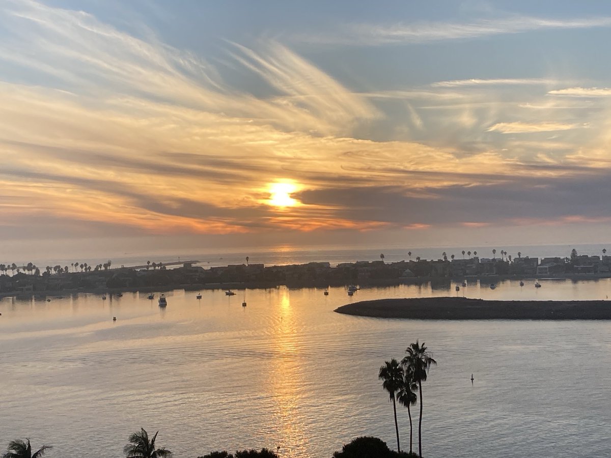 JeanneCStein's tweet photo. Another beautiful San Diego sunset! https://t.co/GNRFhUigdq