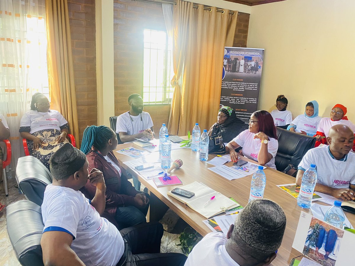 jps_bda's tweet photo. 𝐈𝐧 𝐚 𝐰𝐨𝐫𝐥𝐝 𝐰𝐡𝐞𝐫𝐞 𝐜𝐨𝐧𝐟𝐥𝐢𝐜𝐭 𝐚𝐟𝐟𝐞𝐜𝐭𝐬 𝐦𝐢𝐥𝐥𝐢𝐨𝐧𝐬, 𝐚 𝐏𝐞𝐚𝐜𝐞 𝐅𝐨𝐫𝐮𝐦 𝐬𝐡𝐢𝐧𝐞𝐬 𝐭𝐡𝐞 𝐛𝐞𝐚𝐜𝐨𝐧 𝐨𝐟 𝐡𝐨𝐩𝐞!
The highly successful Peace Forum led by our PDO @MaliMarthaNoel2,brought together a diverse group of..
https://t.co/PnzeCWXYZH https://t.co/VG5yh4ZPEE