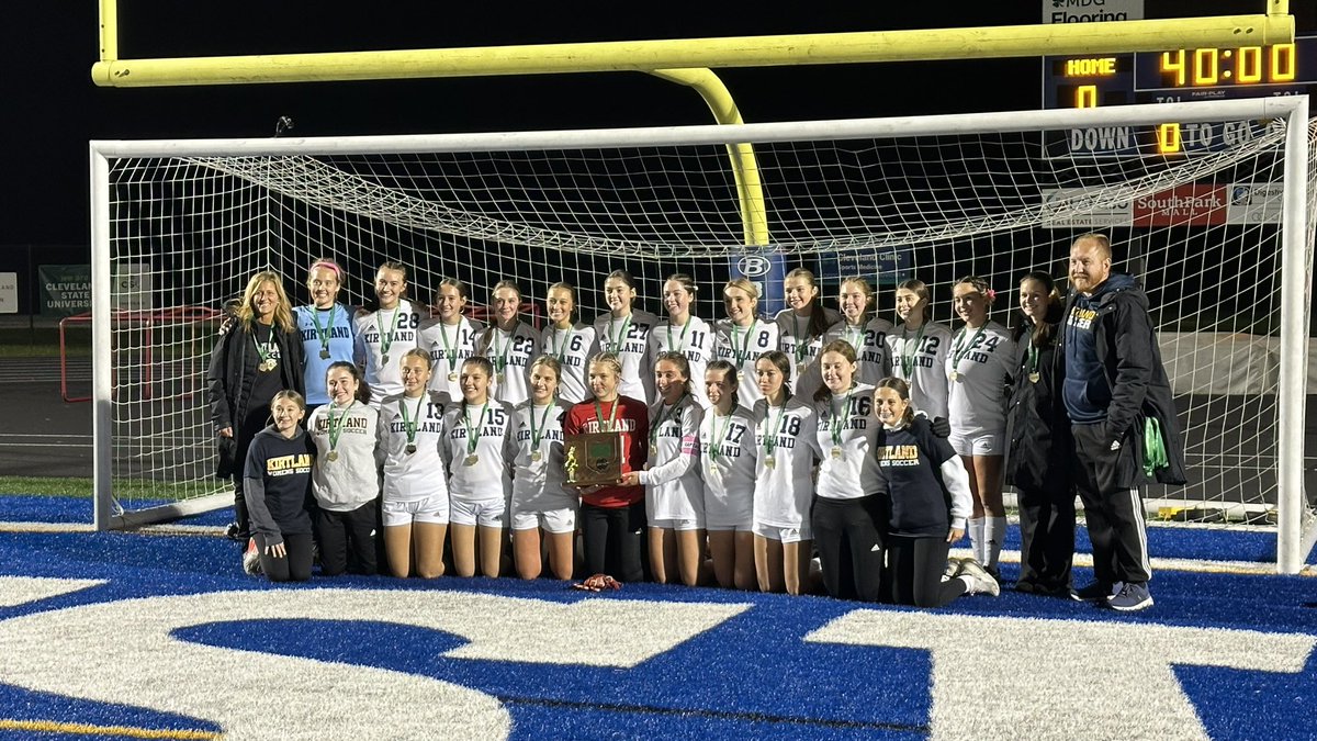 Producer_Jon's tweet photo. Kirtland Hornets district champs with 1-0 win.. way to go Hornets.. moving on!! #HornetPride https://t.co/16ETyY6md7