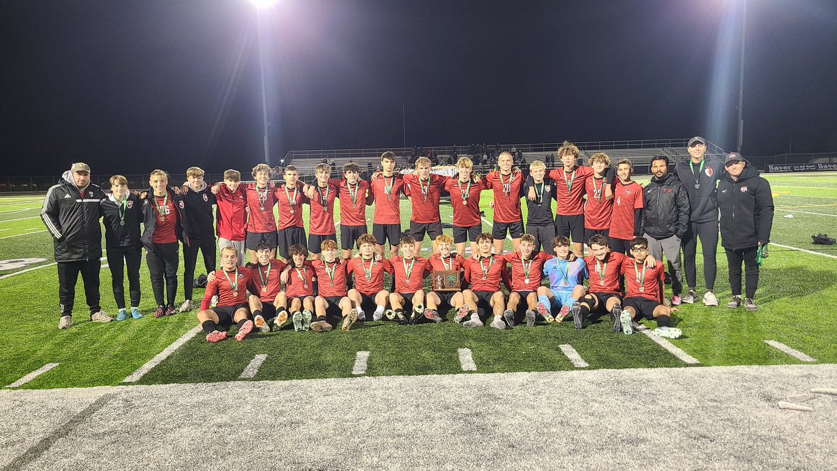TippecanoeAD's tweet photo. Final Score in the Div. III District Final
Indian Hill 2
Tippecanoe 0
Congratulations to our District Runners-Up. Thank you Seniors for four great years!!
@TippMensSoccer
#TippPride
#ProudAD https://t.co/qUcdLxkF1T