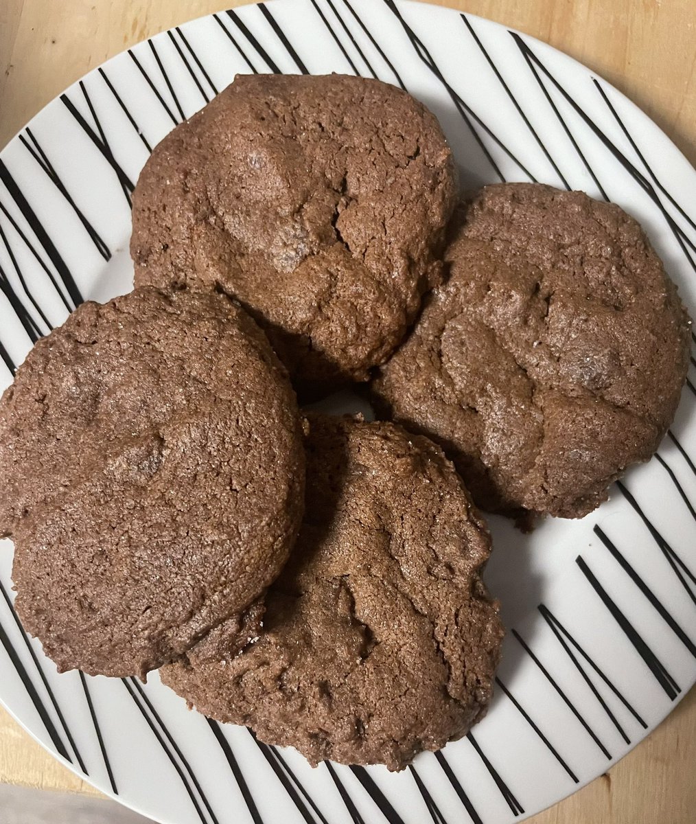 AOWD1976's tweet photo. #OPLiveSnacks #OPLive @OfficialOPLive @ReelzChannel i made @Hersheys special dark sugar cookies. https://t.co/AUdGIB2hsu