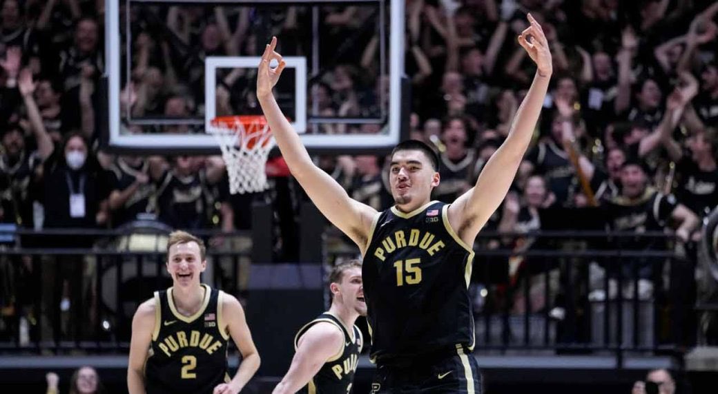 notcharliejones's tweet photo. TJD in 70 NBA games: 0 3PM

Zach Edey in 2.5 NBA games: 1 3PM https://t.co/I9DgT0e6pj