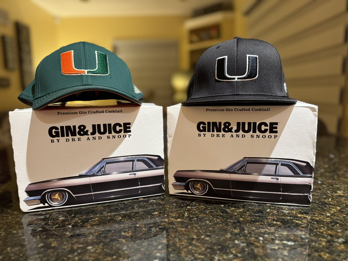 chunkynhl's tweet photo. It’s a Canes thang, game time baby!! @DreAndSnoop https://t.co/rfK55xYKvm