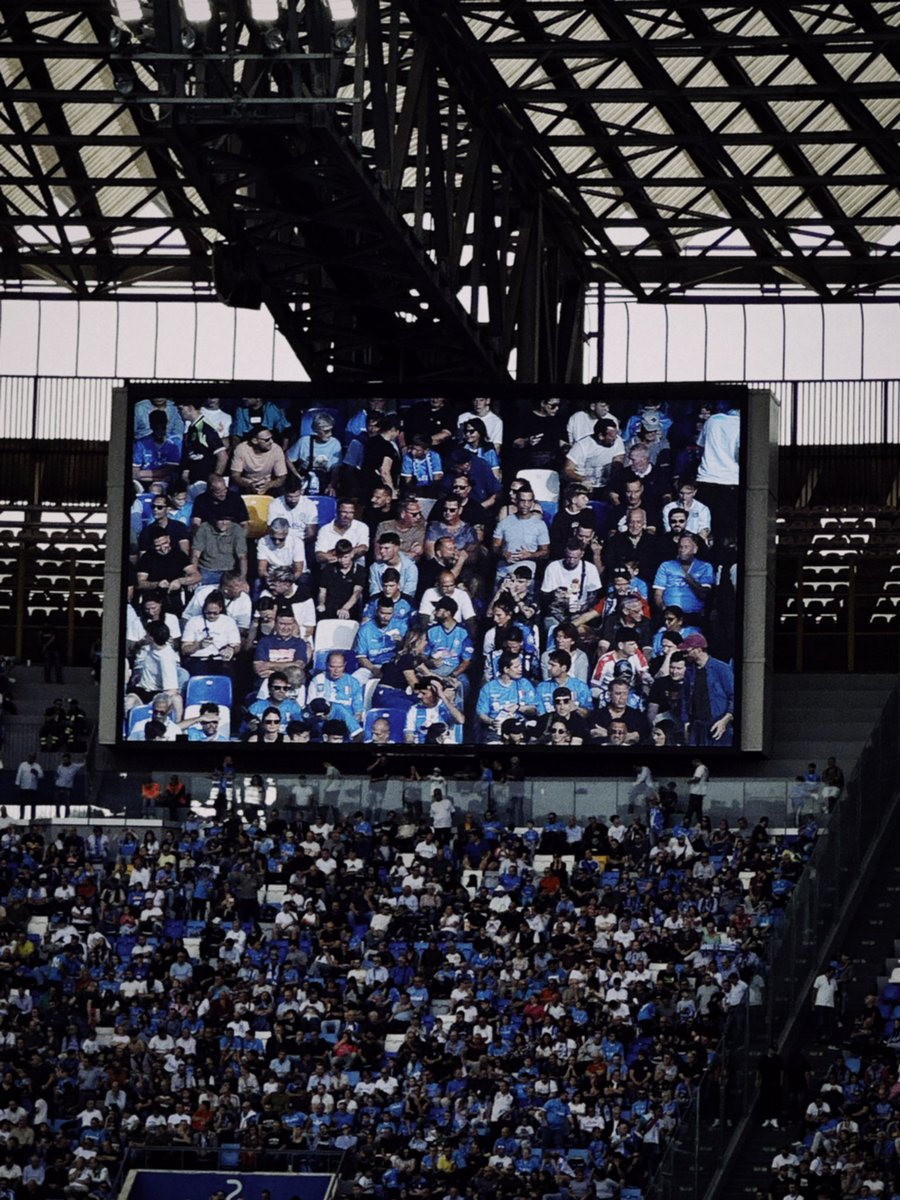 josvi_'s tweet photo. ssc napoli https://t.co/5e1lmty3ni