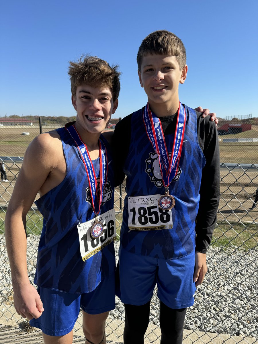 Congratulations to the New Franklin MS Boys Cross Country team on placing 4th at the State Championships today!  Congratulations to Haden Davis and Ryder Dorson as individual medalists!