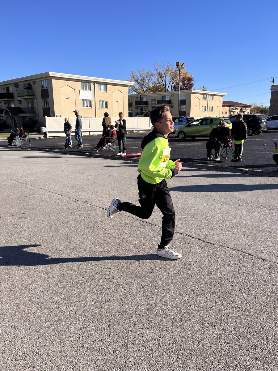 MissFitzReading tweet media