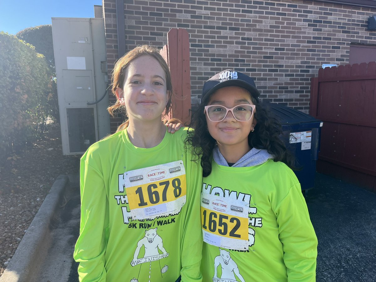 MissFitzReading tweet media