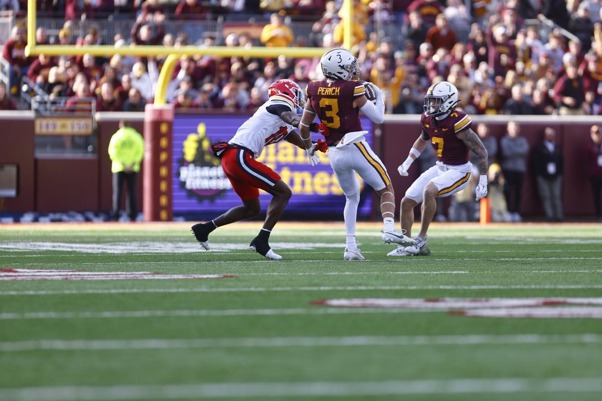 GopherFootball's tweet photo. Koi put ‘em on Spin Cycle 🌀

#RTB #SkiUMah #Gophers https://t.co/nxdwtA3JOw