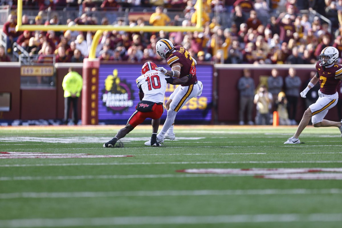 GopherFootball's tweet photo. Koi put ‘em on Spin Cycle 🌀

#RTB #SkiUMah #Gophers https://t.co/nxdwtA3JOw