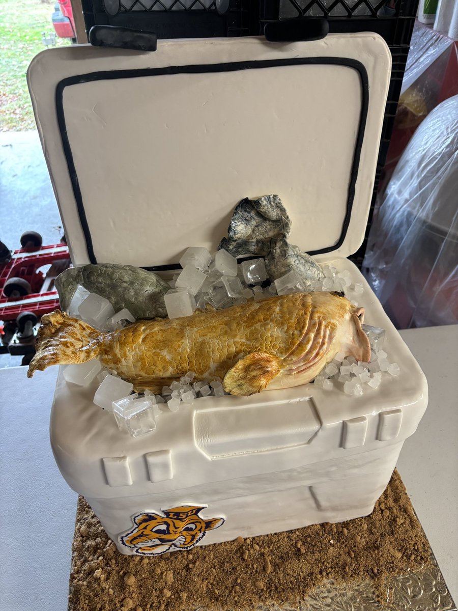 kellimarks's tweet image. Fin. 😉