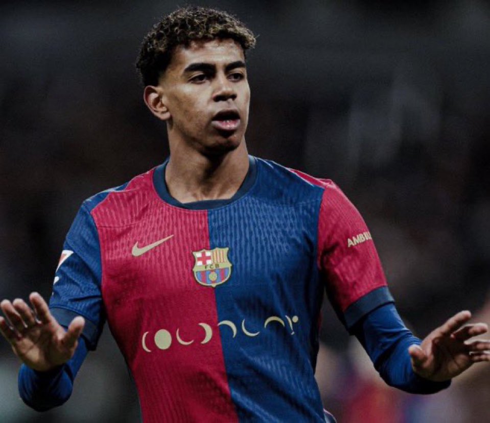 🎶 Now the old king is dead, long live the king 🎶 #ElClásico