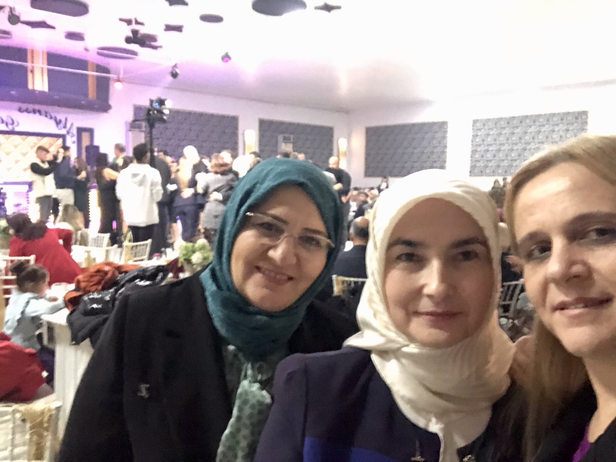 HaticeGozeten's tweet photo. Nuray ve Özkan Gündüz çiftine bir ömür boyu mutluluklar diliyorum. https://t.co/btBkAanfP5