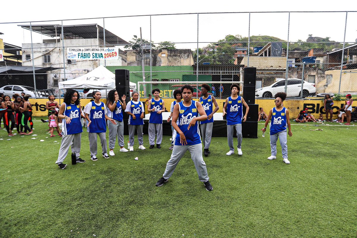 vozdacomunidade's tweet photo. Um verdadeiro show de dança no Pintando7! 💃✨ As crianças brilharam e se divertiram a cada passo! 🎶 #PintandoO7

@projetostreetflow 💃🏽🕺🏽

📸 Hector Santos
✍🏼 Jéssica Lopes https://t.co/k4OQIJ2J1X