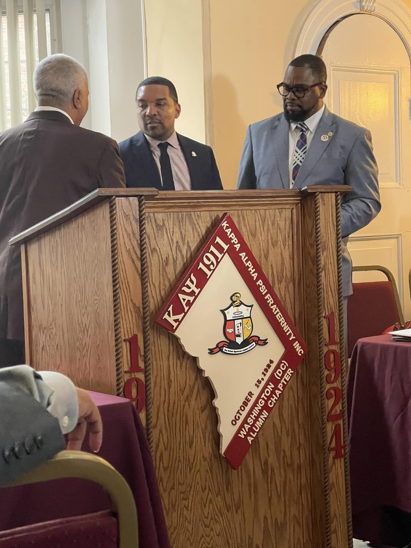 akvalley's tweet photo. Well done, Carl Dement. The new podium looks magnificent at the Washington (DC) Alumni Chapter. https://t.co/rj5yHyrFhI https://t.co/ubE6zNJGzN