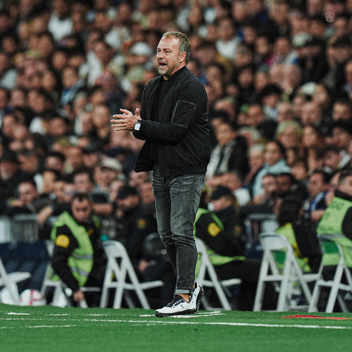 4 امام بايرن ميونخ
4 امام ريال مدريد

في أقل من أسبوع 🥶🥶🥶🥶🥶