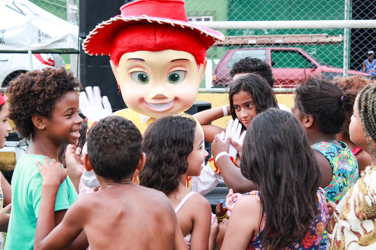 vozdacomunidade's tweet photo. Pura diversão e alegria por aqui! 😆✨ #PintandoO7

📸 @whoissaana 
✍🏼 @j_lohh https://t.co/gvveekyyfj