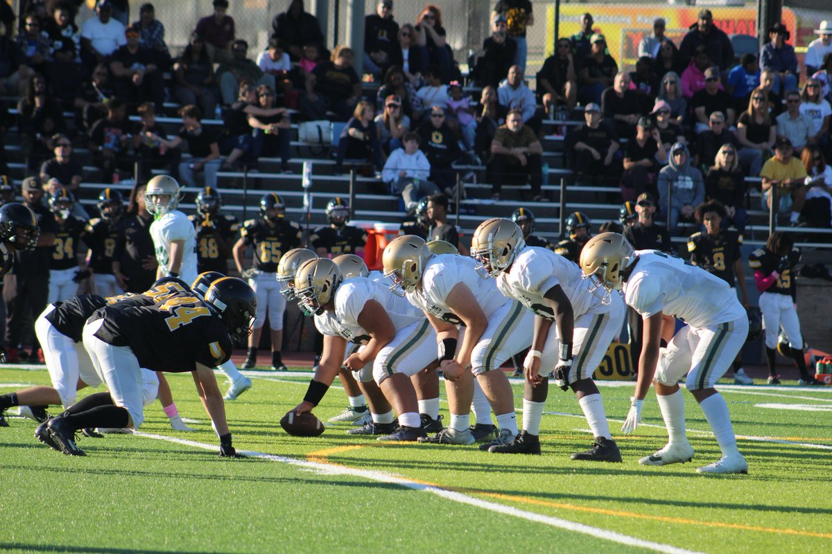 Moreau Catholic Football (@moreaufootball) on Twitter photo 