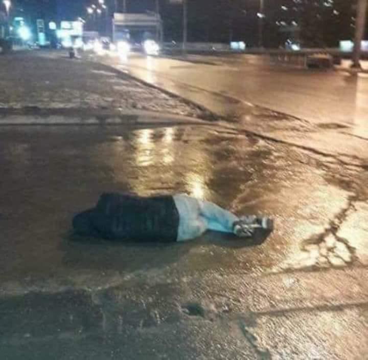 Editör (@kemalistilkay) on Twitter photo ANALAR ... BABALAR ... EĞİTİMCİLER ... SİYASETCİLER ... SİVİL TOPLUM ÖRGÜTLERİ ...
DİKKAT !!!...
Henüz 25 inde var, yok,
Aklı yerinde olsa, görsen on numara delikanlı,,
Pırlanta gibi bir çocuk,
elleri cebinde uzun süre bekledikten sonra 
sırt üstü kafasının üzerine düştü,
Yanına ANALAR ... BABALAR ... EĞİTİMCİLER ... SİYASETCİLER ... SİVİL TOPLUM ÖRGÜTLERİ ...
DİKKAT !!!...
Henüz 25 inde var, yok,
Aklı yerinde olsa, görsen on numara delikanlı,,
Pırlanta gibi bir çocuk,
elleri cebinde uzun süre bekledikten sonra 
sırt üstü kafasının üzerine düştü,
Yanına