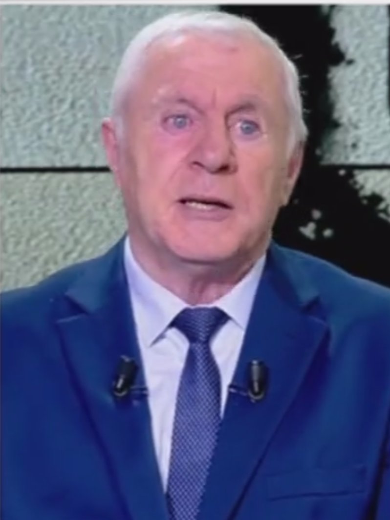 LeAnister's tweet photo. c'est quel variant du COVID qu'il a choppé Luis Fernandez ? #LuisFernandez #COVID #beINSPORTS https://t.co/XD5HKdNToN