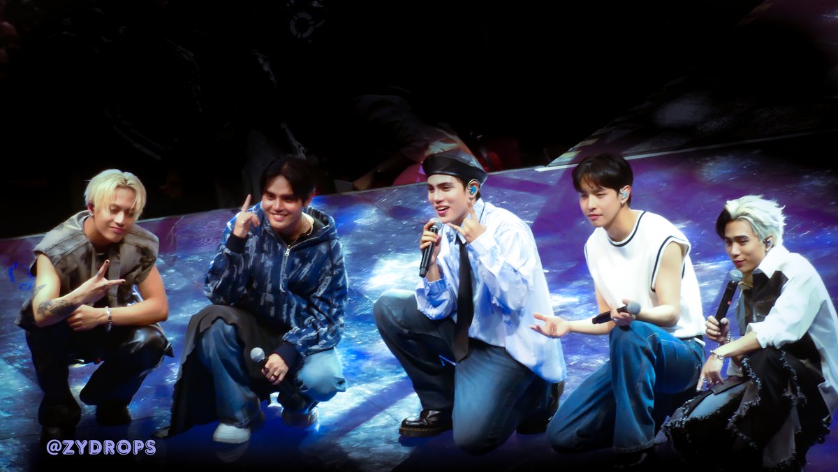 241026 | SB19 Dunkin PH ThanksgiVIng
Araneta Coliseum | <a href="/SB19Official/">SB19 Official</a> #SB19 <a href="/JoshCullen_s/">JOSH CULLEN</a> <a href="/imszmc/">PABLO</a> <a href="/stellajero_/">Stell Ajero</a> <a href="/felipsuperior/">FELIP</a> <a href="/justintdedios/">justin</a> 

happy 6th anniversary, my five! 🥹
wla man aku nung simula, peru ditu na HSH💙

SB19 ANIMBERSARY CONCERT
#SB19DunkinPHThanksgiVIng