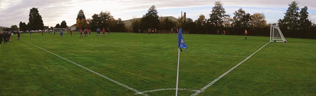 smilerhopper's tweet photo. Full time @GooleUnitedAFC 5-2 @HedonRangersAFC Res HT 3-1 att 114 h/c home goals on 14,38,43 see united comfortably in the lead great back header for hedon 2nd from free kick before num 8 finishes of for the 5th 
Neatly kept ground large bar free programmes can view from car too. https://t.co/Fu79TbN9J6