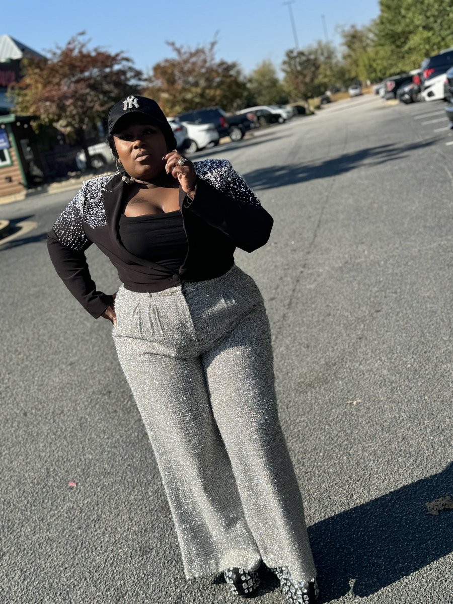 cand1sweets_'s tweet image. When I do it, consider it done💎

#makingmymark 
#fashion 
#designer 
#drippy