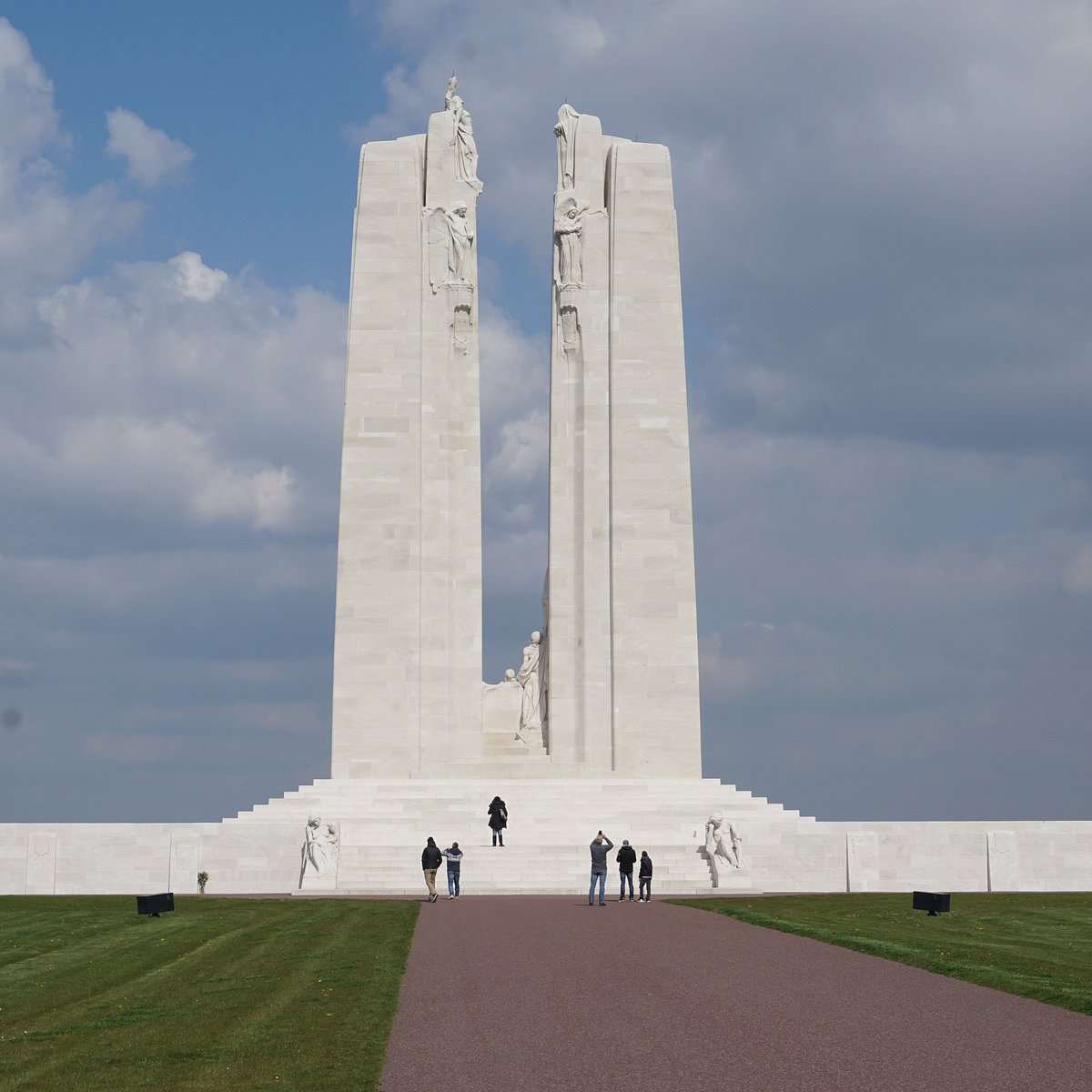 serarthurjames's tweet photo. The Memorial to the Fallen Soldiers of Canada who Fell at Vimy Ridge...laid low upon the Altar of Freedom on foreign Fields...never to return home. And their singular bravery shook the very hearts of a world.  Lest we Forget.

In Flanders fields the poppies blow
Between the crosses, row on row,
That mark our place; and in the sky
The larks, still bravely singing, fly
Scarce heard amid the guns below.

We are the Dead. Short days ago
We lived, felt dawn, saw sunset glow,
Loved and were loved, and now we lie,
In Flanders fields.

Take up our quarrel with the foe:
To you from failing hands we throw
The torch; be yours to hold it high.
If ye break faith with us who die
We shall not sleep, though poppies grow
In Flanders fields.

Sleep, Brothers, quietly now...your swords at rest, in the dying of the day.