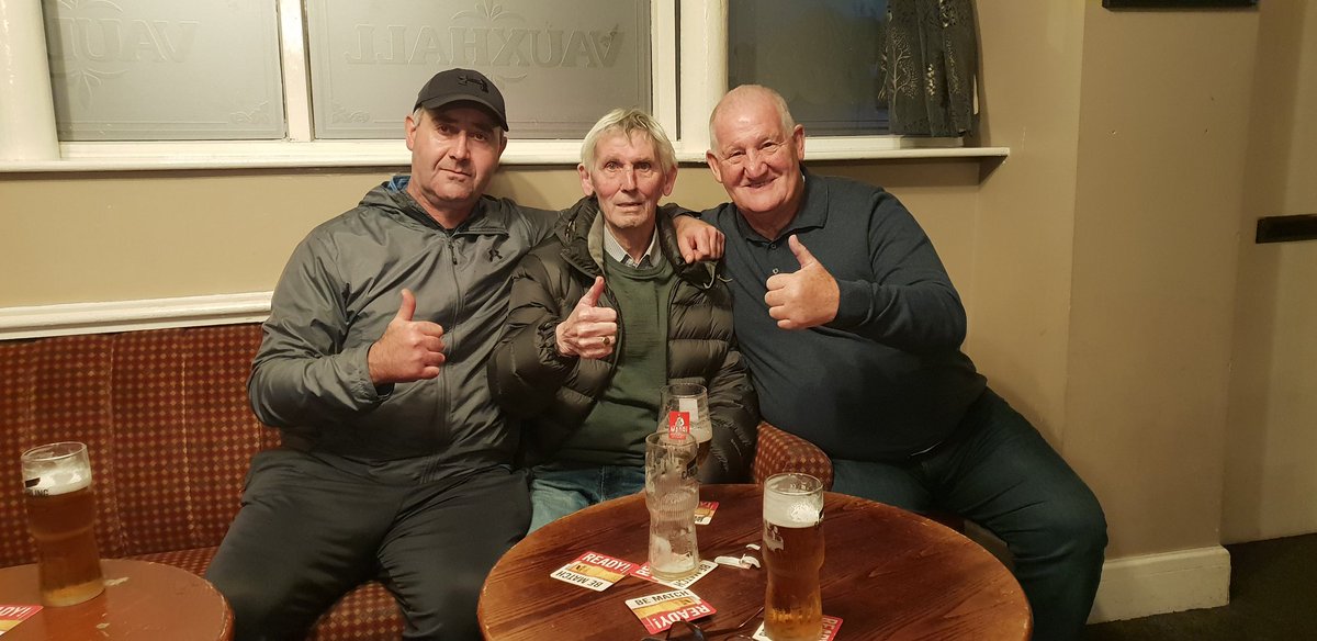 The_Brit_11's tweet photo. Love a good win for the Mighty Brit and a meet and good catch up with two special people I love Bil Bil and Peter kenny ⚽️🍻💙 #mightyBrit #Britanniafamily #Since1968 https://t.co/hnh2QwHf3Q