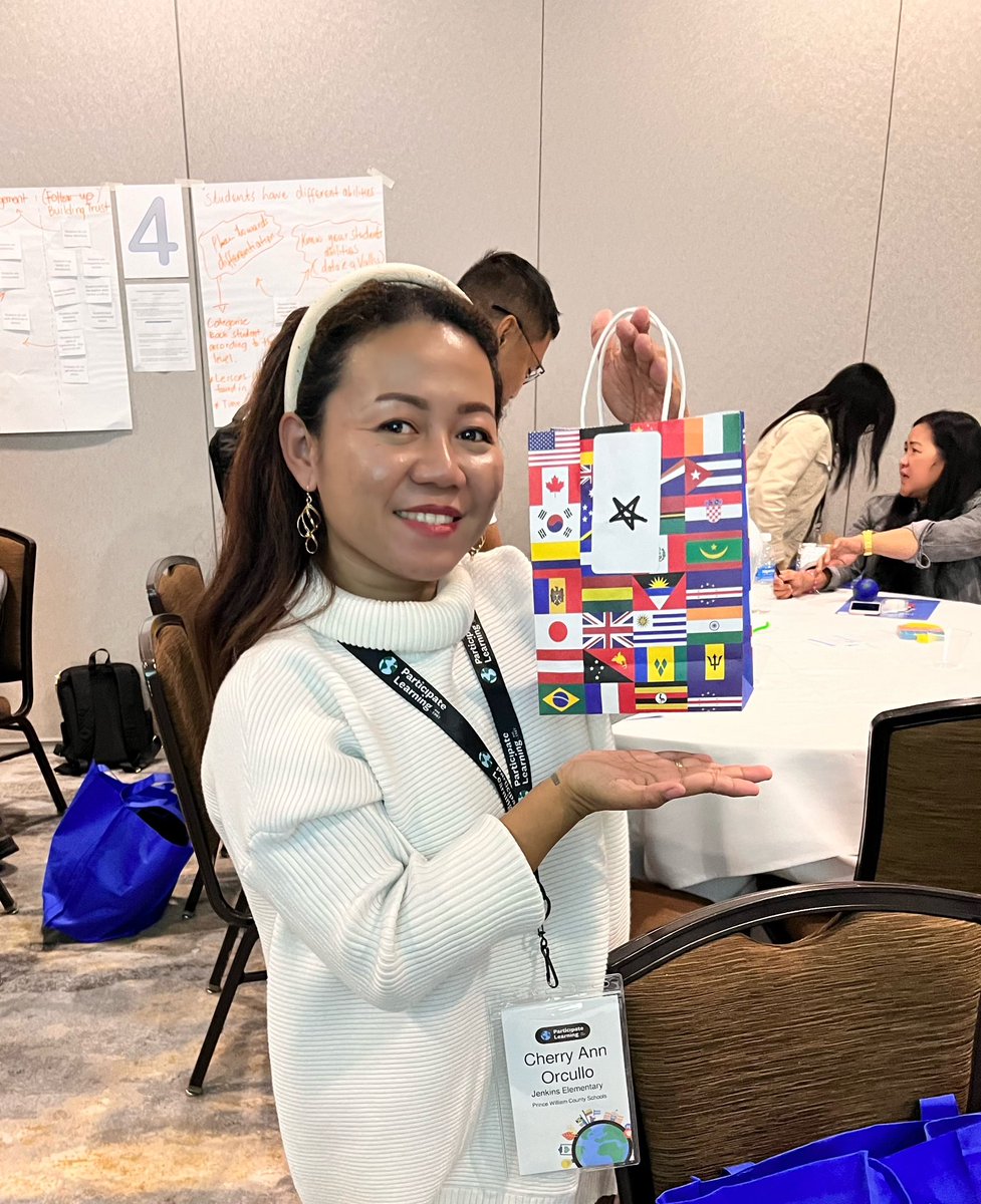 Cherry021819's tweet photo. Yahooo! Hurray! When luck is on your side. I won! 
And on top of that, I got to met my PL Instructional Specialist. Amazing indeed! 
#participatelearning #PLOrientation2024 @ParticipateLrng https://t.co/CttnEduTCa