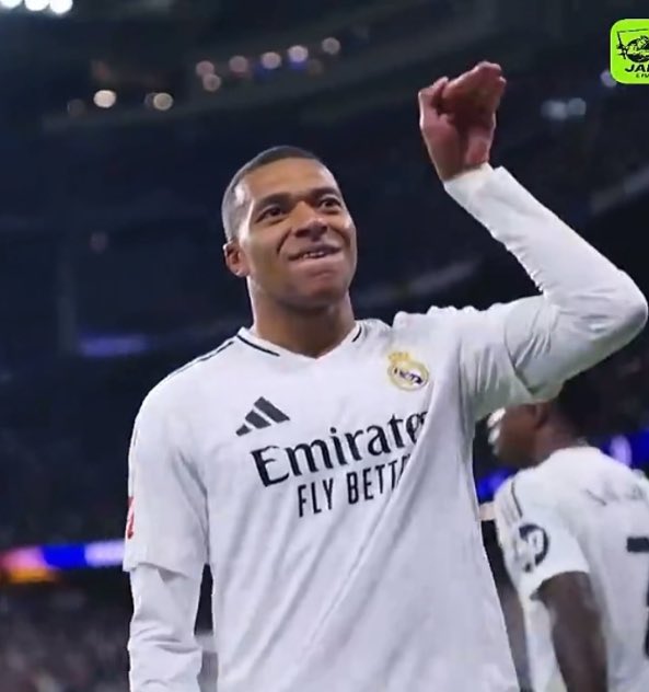 idextratime's tweet image. Untuk Kylian Mbappe, jangan sedih, selalu ingat pepatah dari filsuf Ukraina:

"Jam manusia selalu terburu-buru, jam Tuhan selalu tepat waktu."

"Bel sekolah terdengar mengganggu pada jam 8 pagi, namun indah pada jam 3 sore."