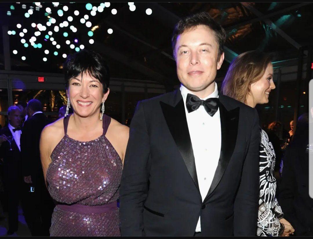 WW_14's tweet photo. You're only as good as the company you keep and this guy dresses up to hang out with convicted pedophiles... https://t.co/JaYPBceryB