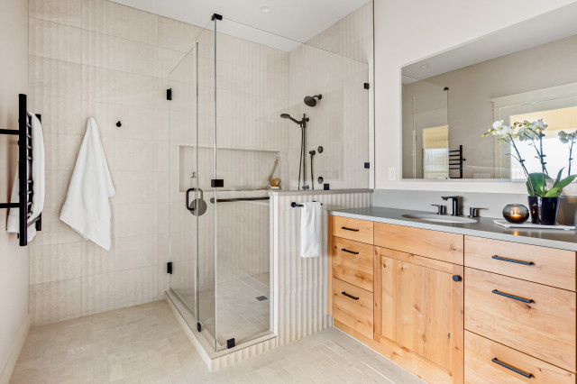 callpauldsm's tweet photo. See a warm contemporary bathroom designed for aging in place. https://t.co/bpr5YnzMSp
#BetterCallPaul #DSMRealEstate #DSMRealtor #DesMoines https://t.co/AEyK5Ysv0v