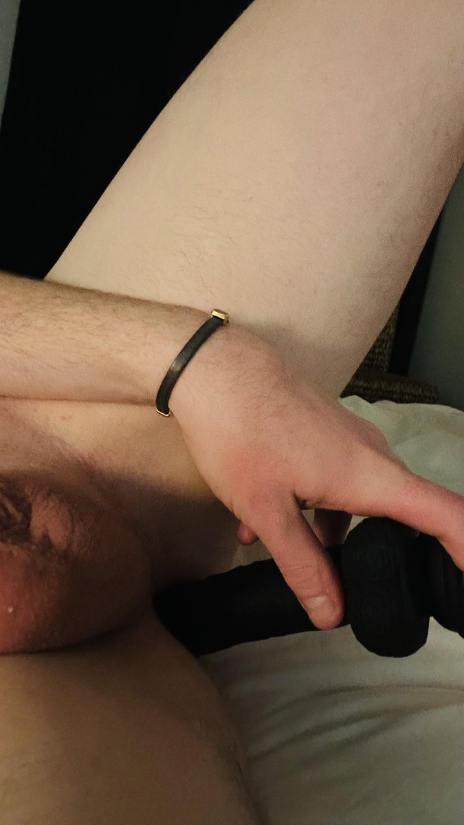 SubBoyBen's tweet photo. While most amazing Master @NLDomBoy is away, he lets me think about his beautiful body and cock! Can’t wait to serve Him again! 

#subboy #submissive #gay #owned #slave #ownedsub https://t.co/wzyeykYmTQ