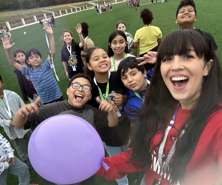 JohnLColbertMS's tweet photo. Team building with the Mamba Nest. #JLCMS #JohnLColbert #JohnLColbertMS #OneFPS #MiddleSchool #FPS #Compassionate #Optimistic #Brave #Responsible #Authentic https://t.co/uvA4qM5dEM