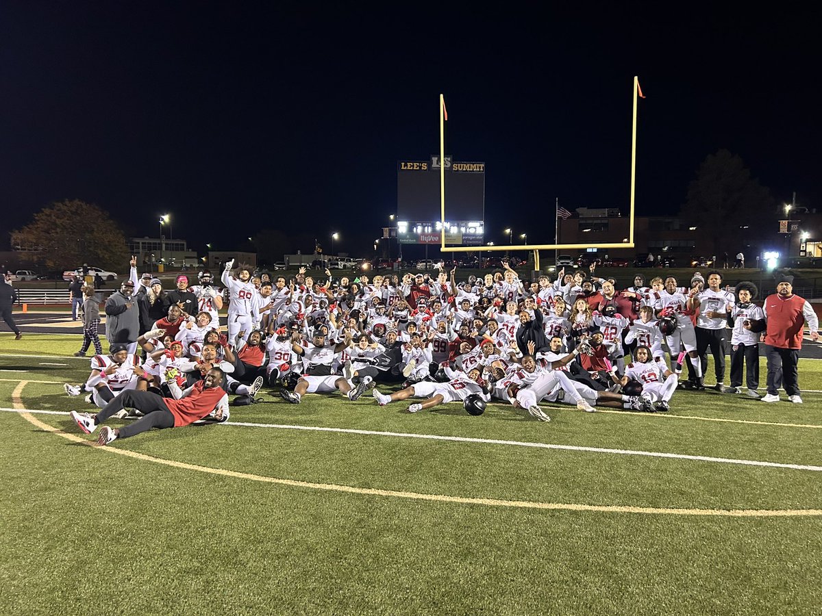 Lee's Summit North Football (@lsnorthfootball) on Twitter photo Conference champs three years in a row. First time in school history to be Suburban Gold conference champs. 27 regular season wins in a row. 9-0, keep going fellas. More work to be done. #allgas Conference champs three years in a row. First time in school history to be Suburban Gold conference champs. 27 regular season wins in a row. 9-0, keep going fellas. More work to be done. #allgas