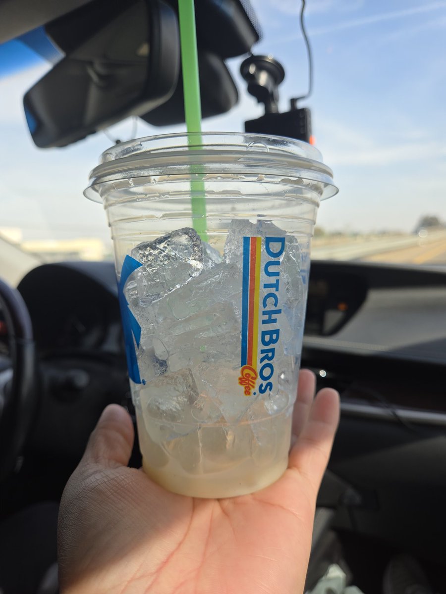AsprinkleO's tweet photo. I have never had a complaint about dutch bros until now. But c'mon with all this ice. 3 whole sips @DutchBros https://t.co/zLrx7OfRpK