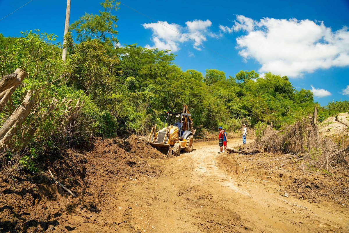 Como resultado del enorme trabajo de la #FuerzaOperativaGuerrero, diversas colonias de #Acapulco se encuentran actualmente limpias de basura, lodo y escombros en un 100%.

Hemos avanzado con firmeza en distintas zonas, y los trabajos de recuperación y limpieza continúan en otros